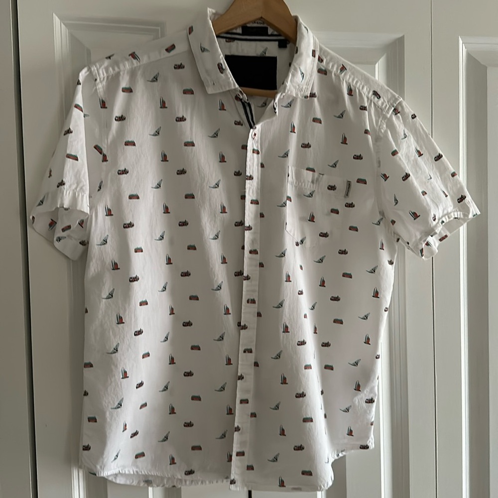 Vintage looking surf button down shirt